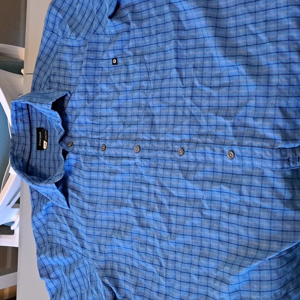 Marmot large button-up short sleeve